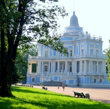 Микроавтобус в ленинградскую область